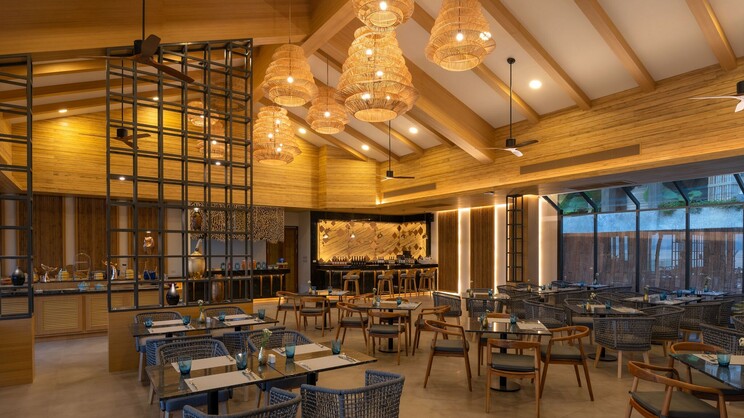 Sinae Phuket Luxury Hotel